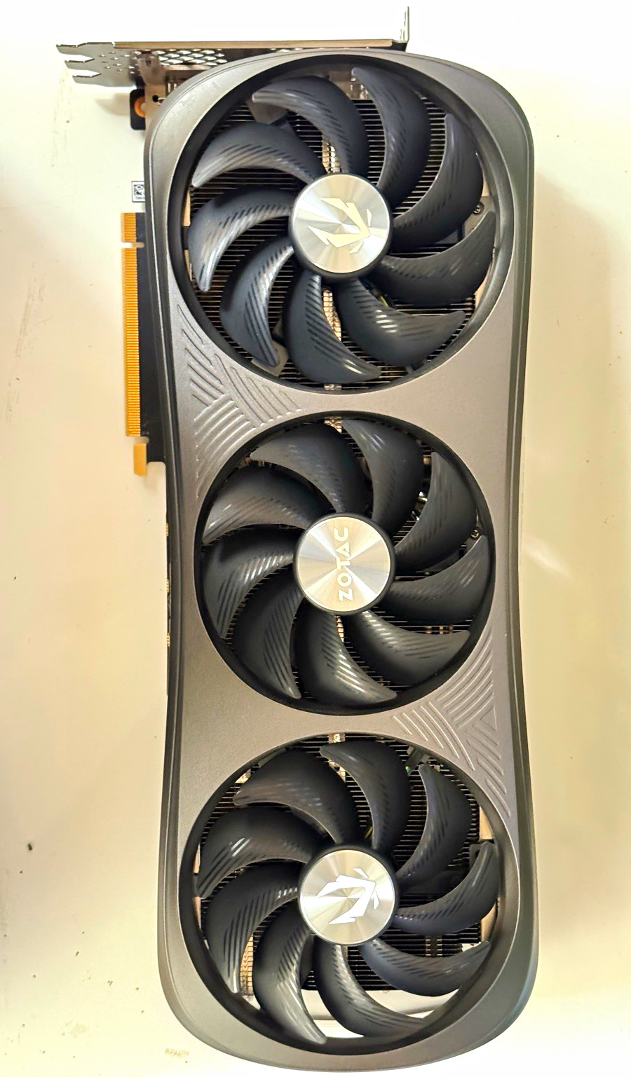 BH COMPRANE 2 PRENDI 1 GRATIS  - Rtx 4090 24Gb Graphics Card recensione e prezzo